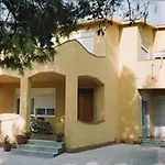 Amico San Leone Готель типу 